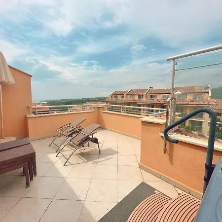 בית נופש Wyndham Kusadasi Golf 3+1 Dublex Penthouse *
